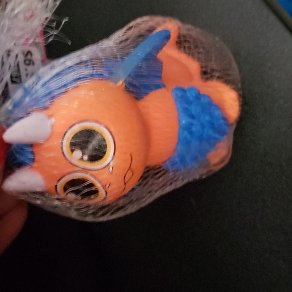 Drop dots Love ems Dragons no longer available set of 3 - Picture 4 of 9